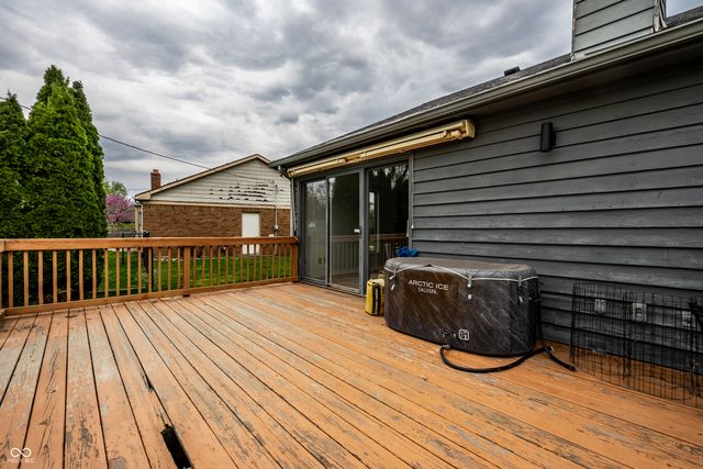 8425 Carthay Circle, Fishers, IN 46038