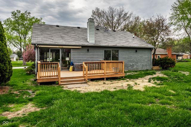 8425 Carthay Circle, Fishers, IN 46038