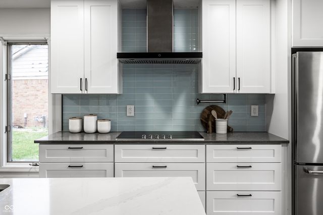 8425 Carthay Circle, Fishers, IN 46038