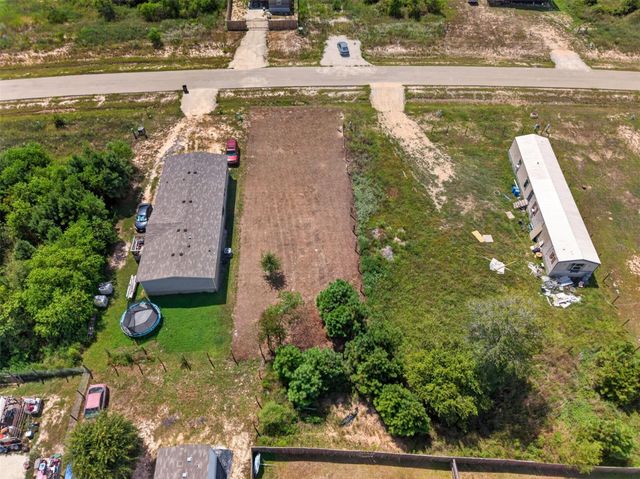 1304 Road 5735, Cleveland, TX 77327