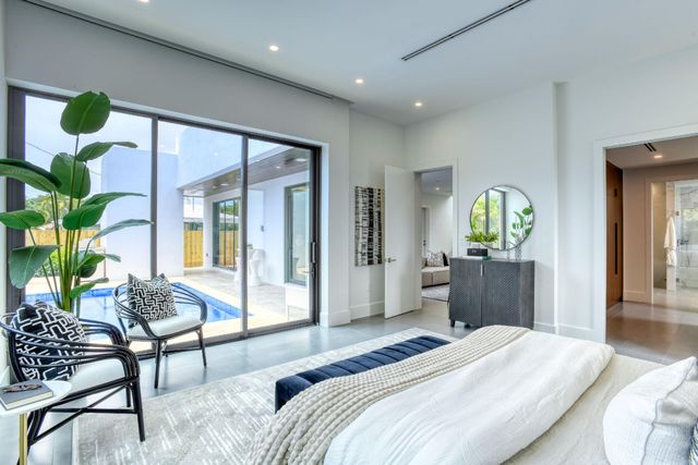 5840 NE 22nd Avenue, Fort Lauderdale, FL 33308