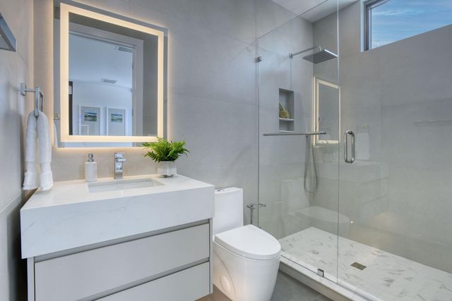 5840 NE 22nd Avenue, Fort Lauderdale, FL 33308