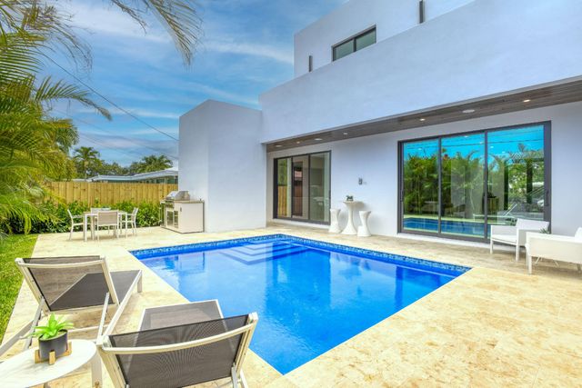 5840 NE 22nd Avenue, Fort Lauderdale, FL 33308