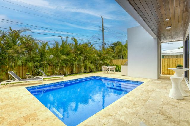 5840 NE 22nd Avenue, Fort Lauderdale, FL 33308