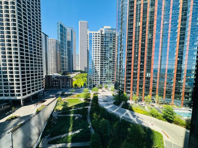 211 N Harbor Drive 901, Chicago, IL 60601