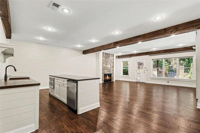 6070 Narcissa Place, Johns Creek, GA 30097