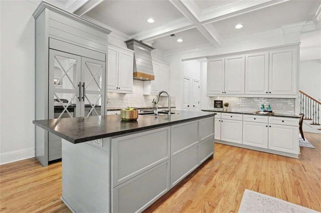 6070 Narcissa Place, Johns Creek, GA 30097