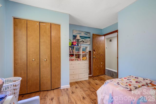 823 Fanning Bridge Road, Fletcher, NC 28732