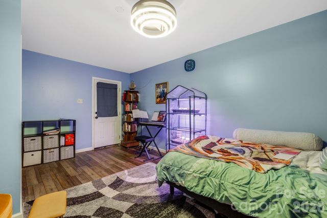 823 Fanning Bridge Road, Fletcher, NC 28732