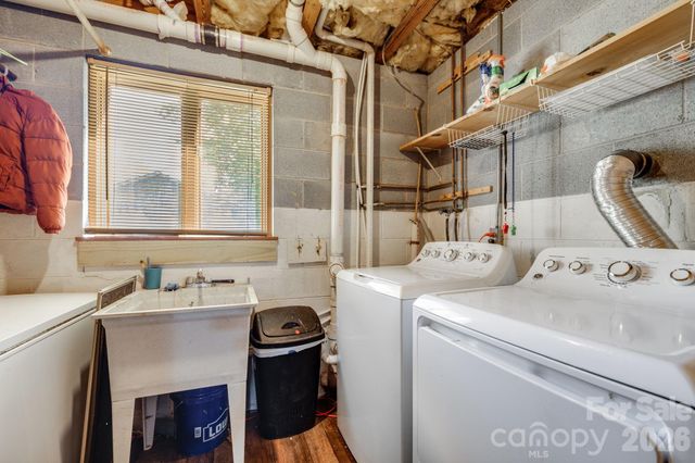 823 Fanning Bridge Road, Fletcher, NC 28732