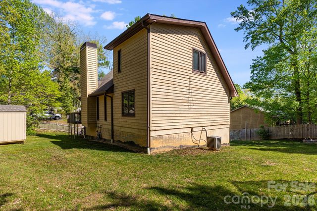 823 Fanning Bridge Road, Fletcher, NC 28732