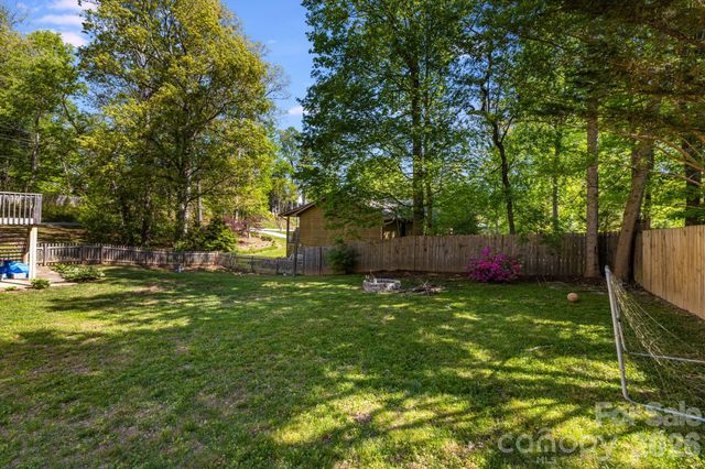 823 Fanning Bridge Road, Fletcher, NC 28732