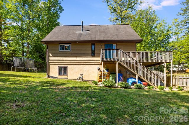 823 Fanning Bridge Road, Fletcher, NC 28732