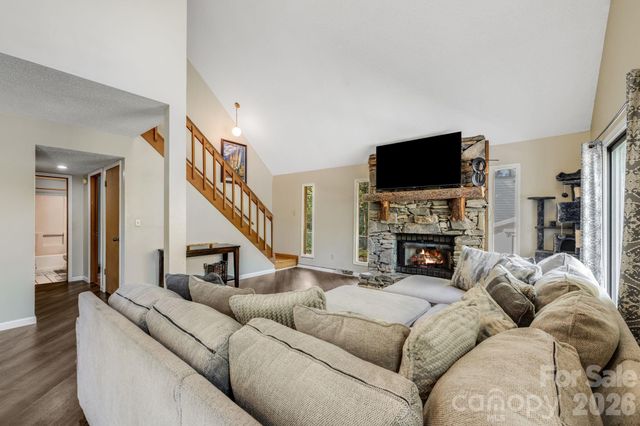 823 Fanning Bridge Road, Fletcher, NC 28732
