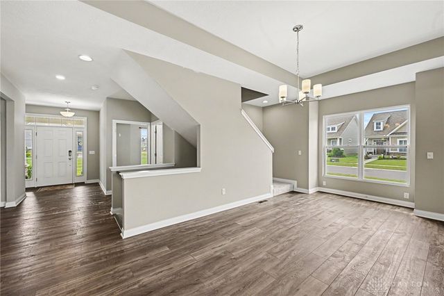 5004 Pepperwell Circle, Sugarcreek Twp, OH 45440