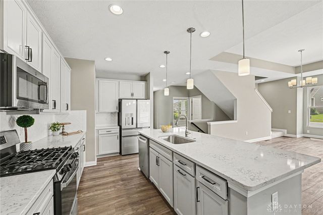 5004 Pepperwell Circle, Sugarcreek Twp, OH 45440