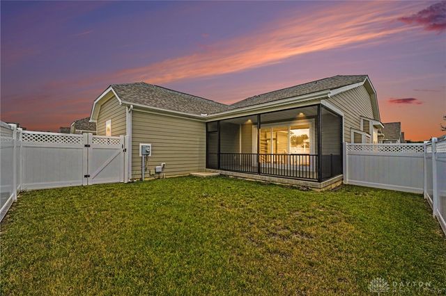 5004 Pepperwell Circle, Sugarcreek Twp, OH 45440