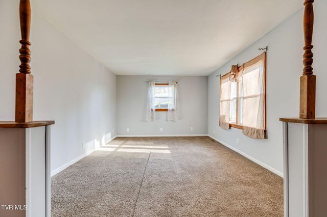 721 Rector Drive, Kingsport, TN 37665