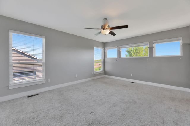 3903 N Estancia Ct, Wichita, KS 67205