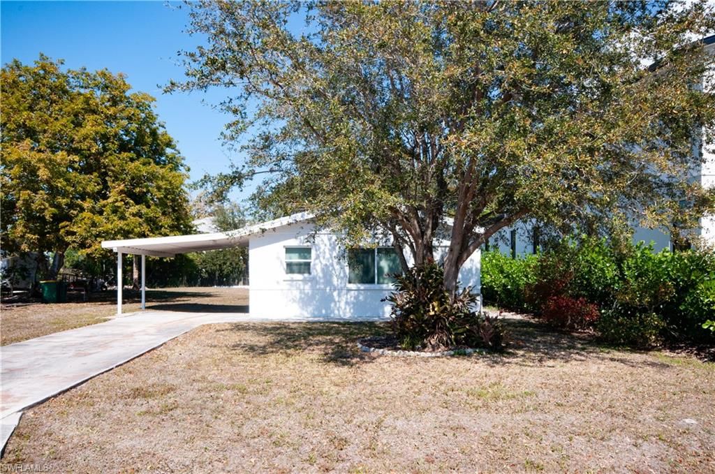 2685 Van Buren AVE, Naples, FL 34112