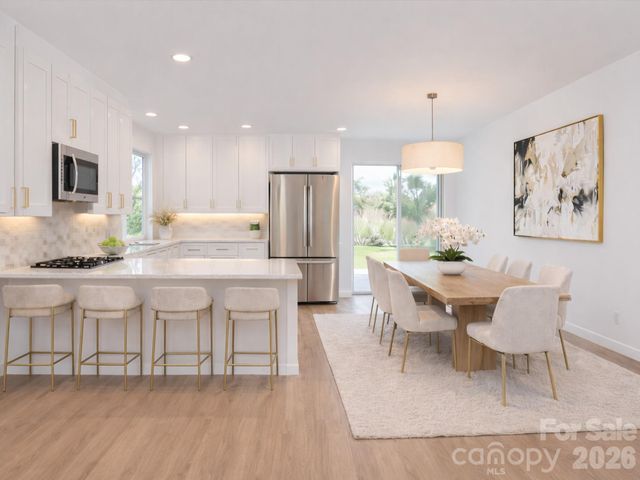 27 Klimovych Road, Hendersonville, NC 28792