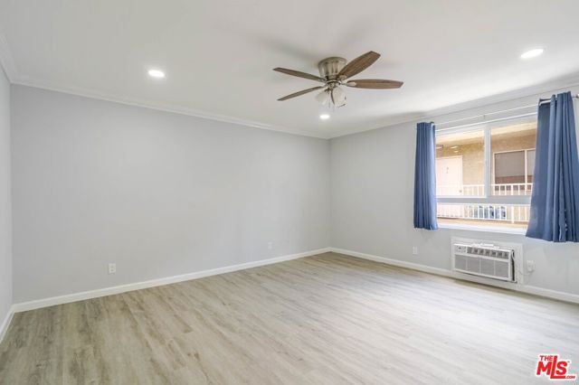 10900 Blix Street 10, North Hollywood (los Angeles), CA 91602