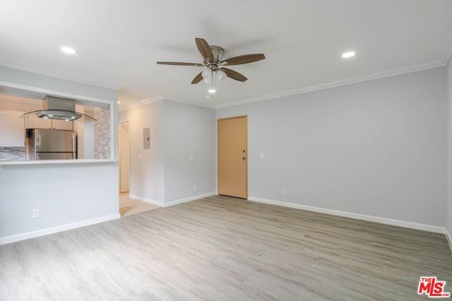 10900 Blix Street 10, North Hollywood (los Angeles), CA 91602