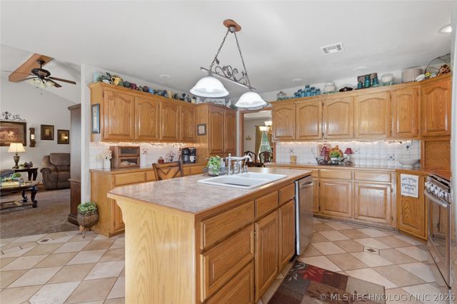 502 Rhonda Street, Pryor, OK 74361