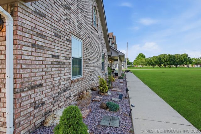 502 Rhonda Street, Pryor, OK 74361