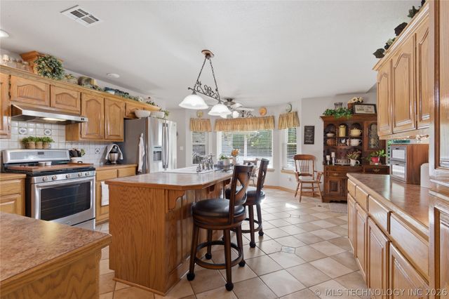 502 Rhonda Street, Pryor, OK 74361