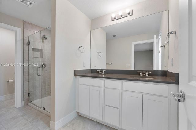 2905 Olivia Avenue, Lauderdale Lakes, FL 33311
