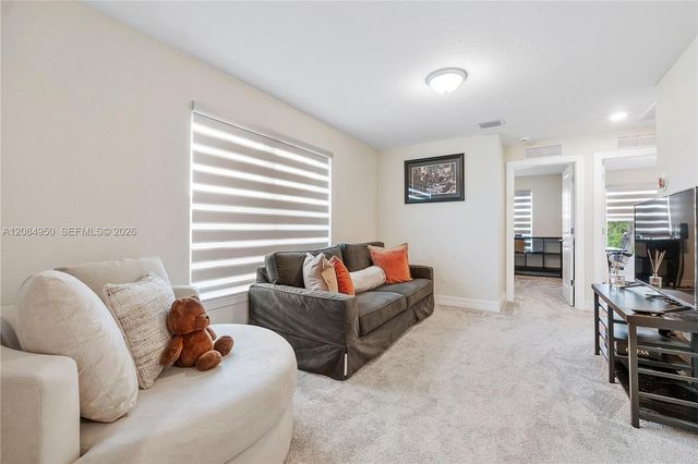 2905 Olivia Avenue, Lauderdale Lakes, FL 33311