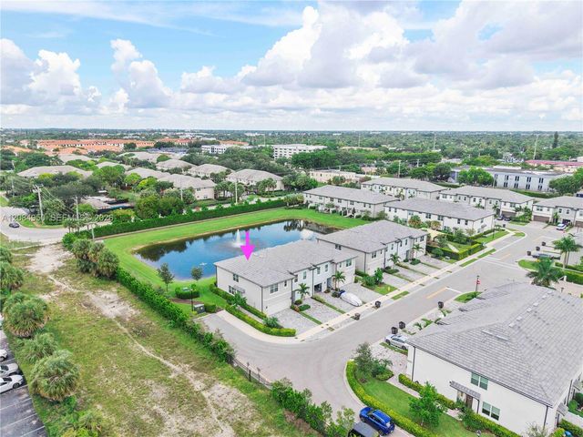 2905 Olivia Avenue, Lauderdale Lakes, FL 33311