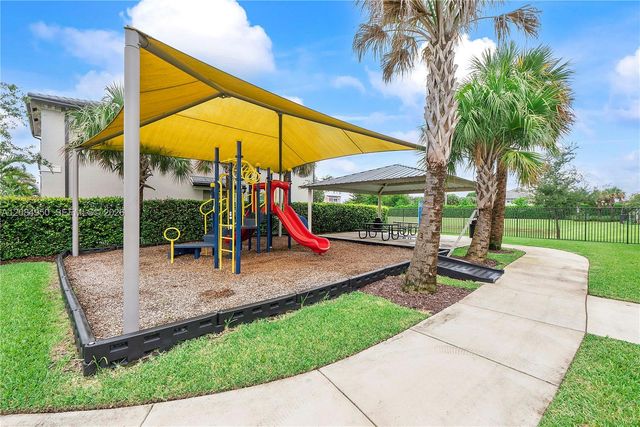 2905 Olivia Avenue, Lauderdale Lakes, FL 33311