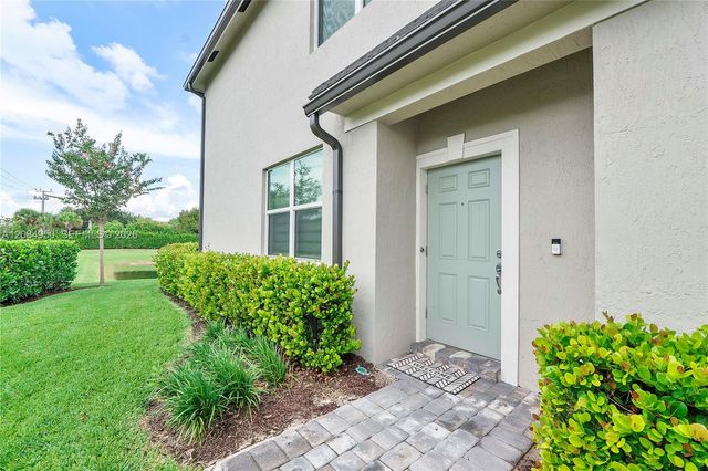 2905 Olivia Avenue, Lauderdale Lakes, FL 33311