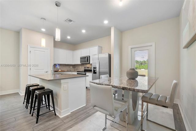 2905 Olivia Avenue, Lauderdale Lakes, FL 33311