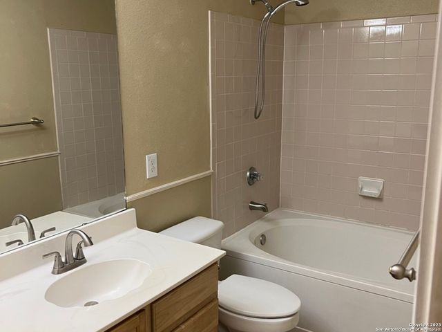 4811 GALEWOOD, San Antonio, TX 78247