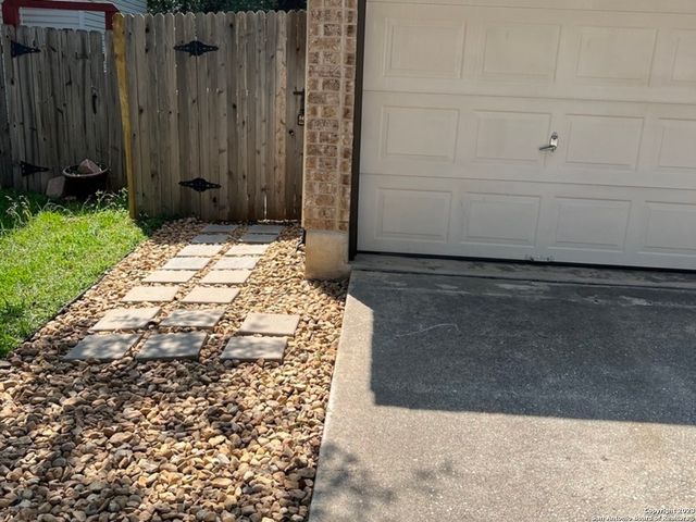 4811 GALEWOOD, San Antonio, TX 78247