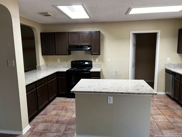 4811 GALEWOOD, San Antonio, TX 78247