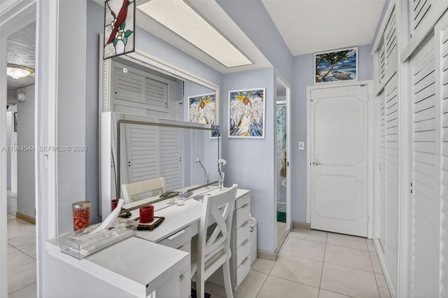 3233 NE 34th St 1207, Fort Lauderdale, FL 33308