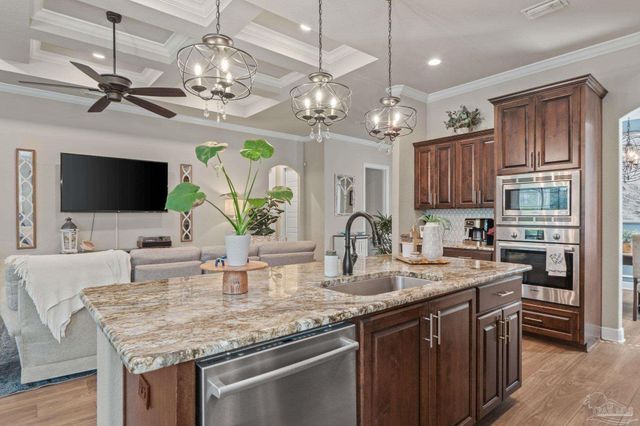 5955 Huntington Creek Blvd, Pensacola, FL 32526