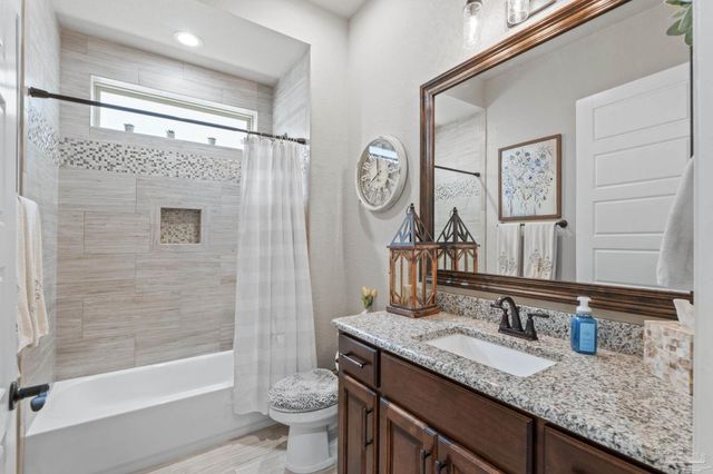 5955 Huntington Creek Blvd, Pensacola, FL 32526
