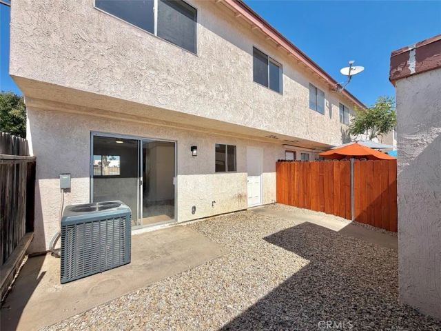 345 N Eucalyptus Avenue 1, Rialto, CA 92376