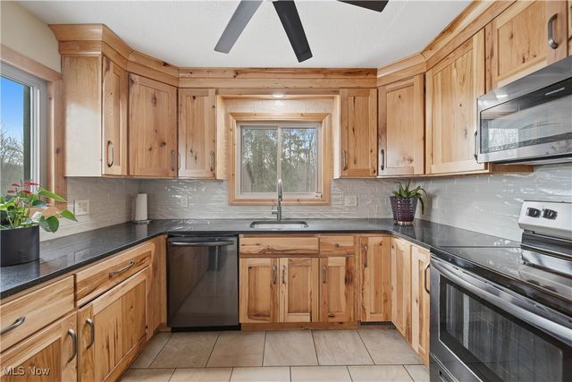 12430 Millersburg Road SW, Massillon, OH 44647