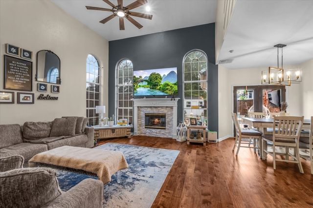 1910 Paloma Way, Arlington, TX 76006