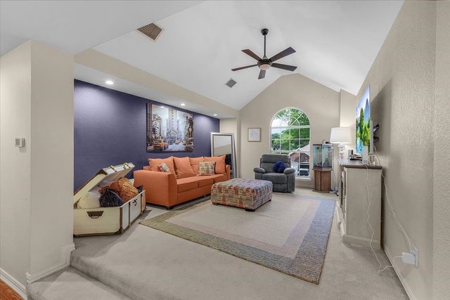 1910 Paloma Way, Arlington, TX 76006