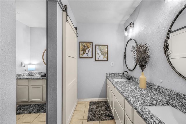 1910 Paloma Way, Arlington, TX 76006