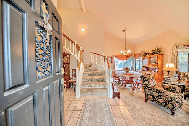 2001 Mendocino Way, Modesto, CA 95350