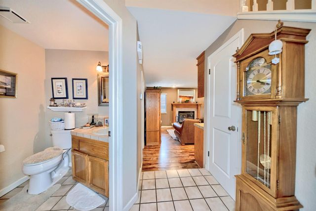 2001 Mendocino Way, Modesto, CA 95350