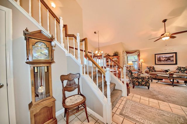 2001 Mendocino Way, Modesto, CA 95350